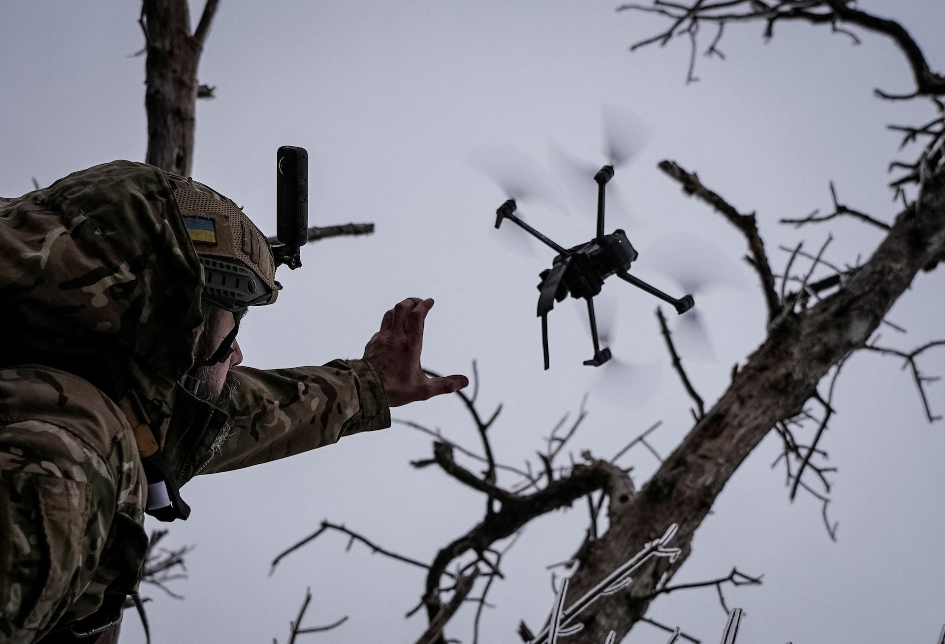 Ukrainas Dronu Revolūcija: Paplašina Iznīcināšanas Zonu un Maina Kara Loģiku Okupētajās Teritorijās