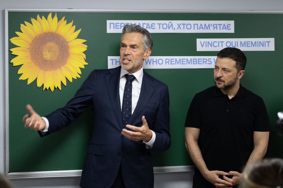 Zelenskis pārmet ASV sūtņiem cieņas trūkumu: Vizīte Maskavā bez Kijivas ir nepieņemama