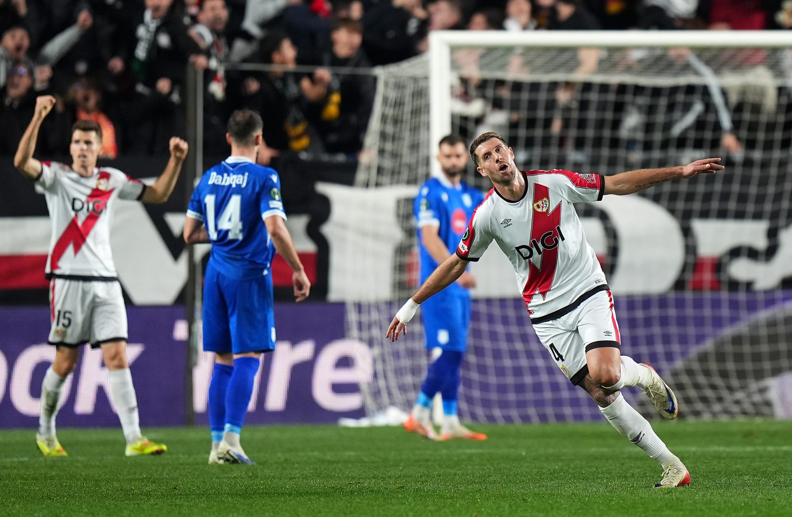 “Crystal Palace” un “Rayo Vallecano” aizraujošā UEFA Konferences līgas finālā – cīņa par titulu!