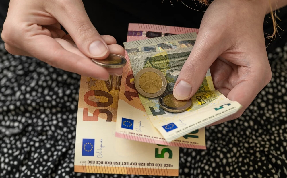 Minimālā alga 2027. gadā: Ekonomiste brīdina par būtisku risku un laicīgu lēmumu nozīmi