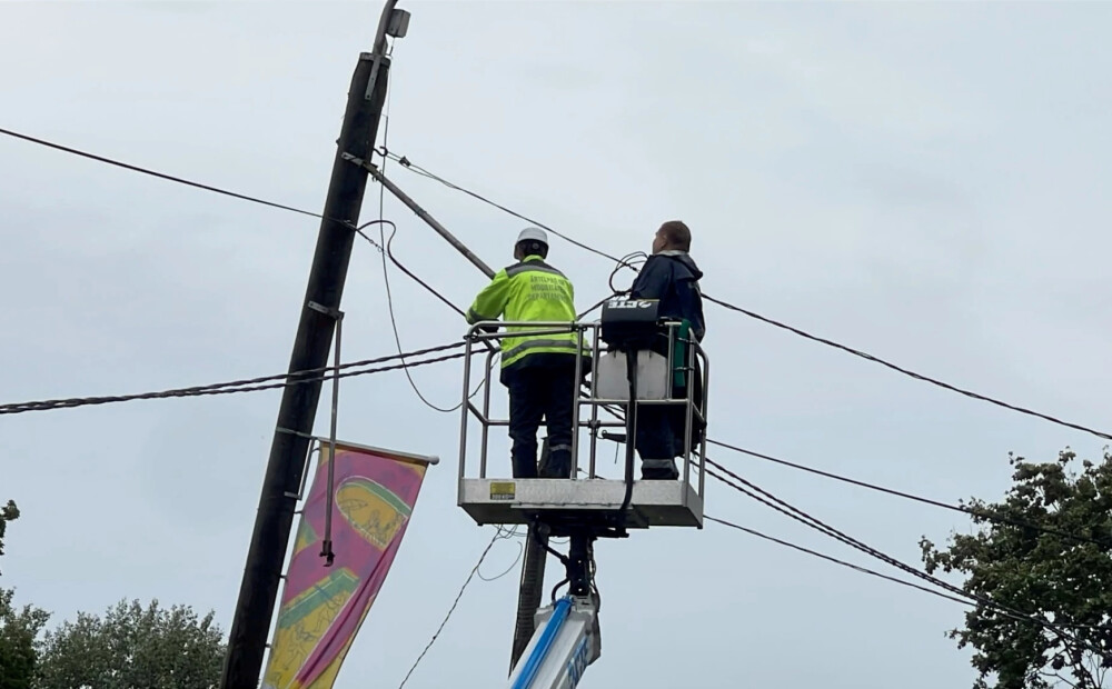 Elektroapgāde Rīgā atjaunota Purvciema un Pļavnieku apkaimēs