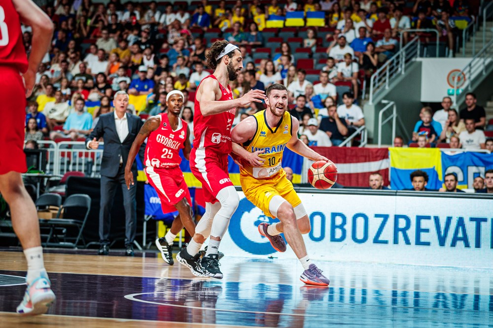 Ungārija un Vācija iekļūst basketbola Pasaules kausa ceturtdaļfinālā ar pārliecinošām uzvarām