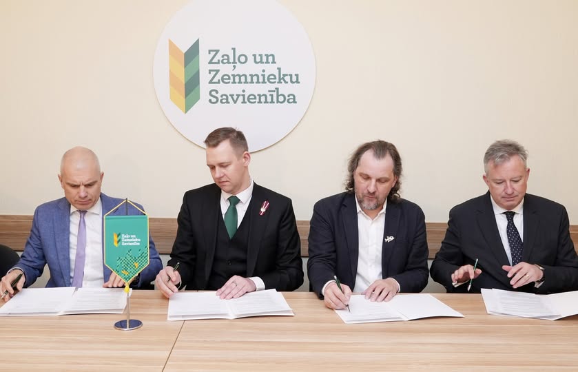 Apvienotais saraksts virsotnē, Zaļo un zemnieku savienība uz izkrišanas robežas