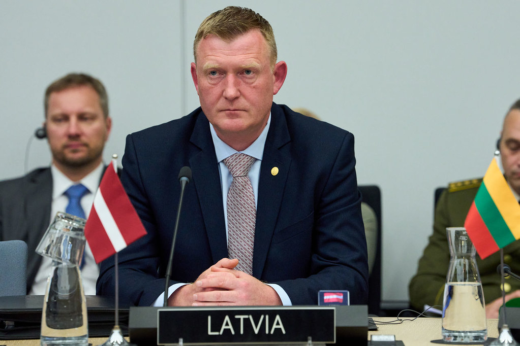 Viltus ziņas par NATO karavīru nogalināšanu Latvijā izrādās dezinformācijas kampaņa